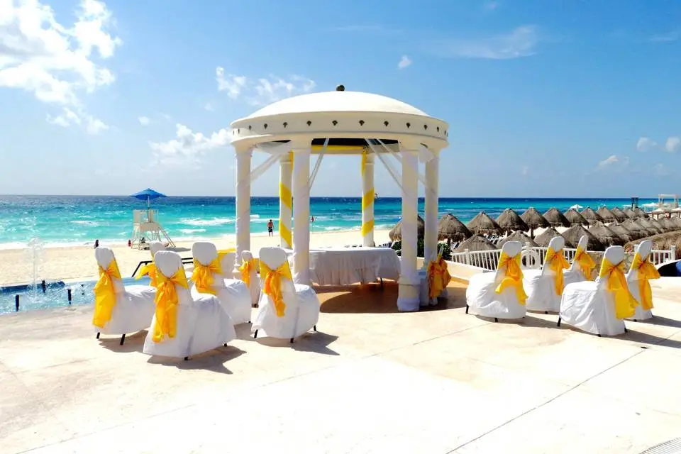 Weddings at Golden Parnassus Cancun