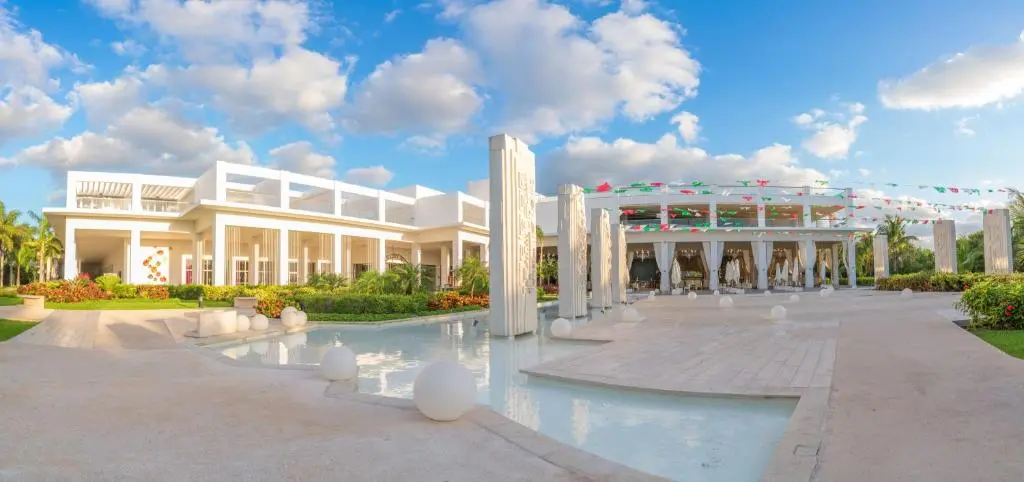 Hotel Platinum Yucatán Princess All Suites & Resort
