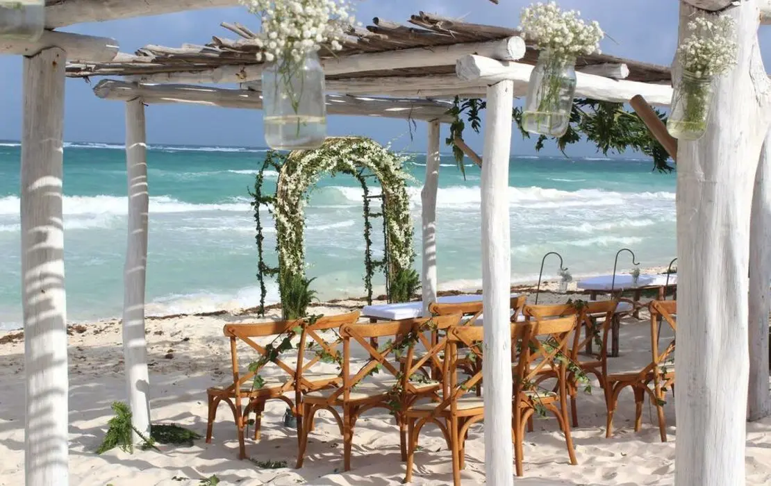 Weddings at Alma Tulum.