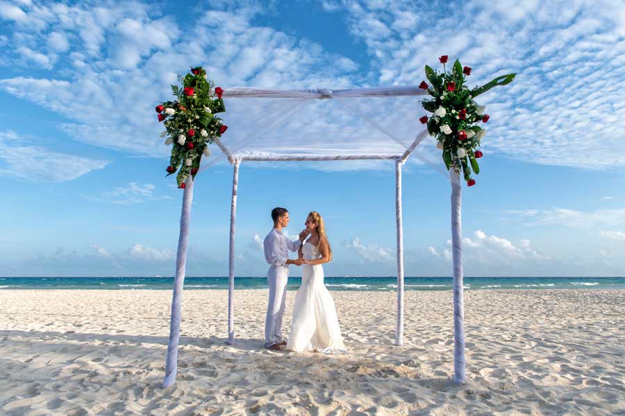 Weddings at Viva Wyndham Azteca Resort - All Inclusive Playa del Carmen