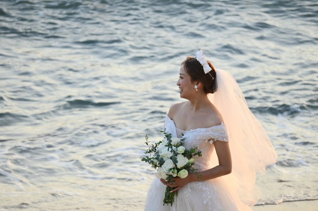 Wedding Date - Beach Wedding Dress