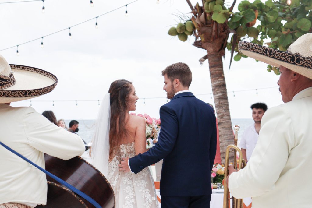 beach-weddings-season-march-to-june-riviera-cancun-weddings