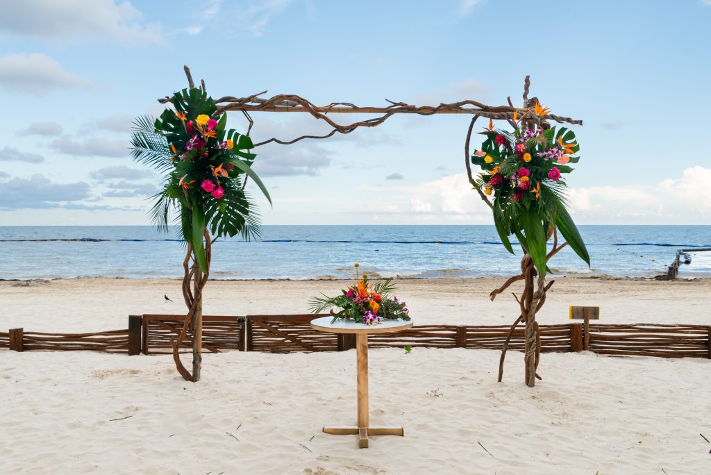 Beach Weddings Costs - Riviera Cancun Weddings 